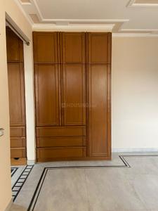 Bedroom Image of 2500 Sq.ft 3 BHK Builder Floor for rent in Sector 35 Chandigarh for Rs. 110000