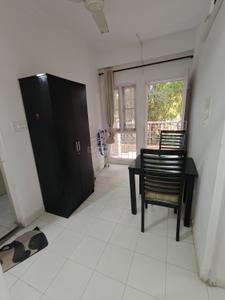 Bedroom Image of 600 Sq.ft 1 BHK Apartment / Flat for rent in Kaveri Apartments, Vasant Kunj New Delhi for Rs. 29900