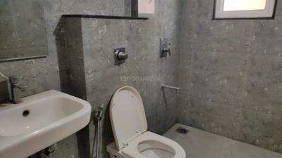 Bathroom Image of 550 Sq.ft 1 BHK Apartment / Flat for sale in VTP Leonara Building C And F, Mahalunge Pune for Rs. 5600000