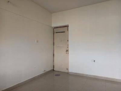 Living Room Image of 600 Sq.ft 1 BHK Apartment / Flat for rent in Magarpatta Heliconia, Hadapsar Pune for Rs. 24000