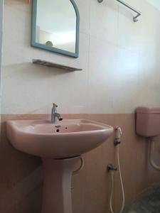 Common Bathroom Image of 1100 Sq.ft 2 BHK Apartment / Flat for rent in Kaval Bairasandra Bengaluru for Rs. 25000