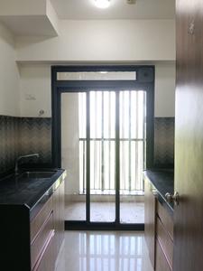 Kitchen Image of 900 Sq.ft 2 BHK Apartment / Flat for rent in Lodha Splendora Riverview, Kasarvadavali Thane for Rs. 28000