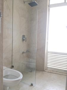 Common Bathroom Image of 1820 Sq.ft 4 BHK Apartment / Flat for sale in Dosti Imperia, Thane West Thane for Rs. 42500000