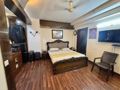 Bedroom Image of 1305 Sq.ft 3 BHK Apartment / Flat for sale in Prateek Wisteria, Sector 77 Noida for Rs. 18000000