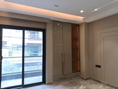 Bedroom Image of 2250 Sq.ft 4 BHK Builder Floor for sale in Raja Garden New Delhi for Rs. 40000000