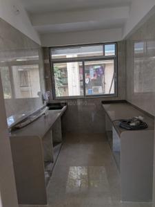 Kitchen Image of 700 Sq.ft 2 BHK Apartment / Flat for rent in Vile Parle East Mumbai for Rs. 80000