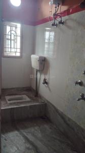 Bathroom Image of 850 Sq.ft 2 BHK Apartment / Flat for rent in Champasari Siliguri for Rs. 11000