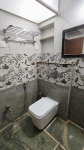Bathroom Image of 622 Sq.ft 1.5 BHK Apartment / Flat for sale in Malleswaram Bengaluru for Rs. 12000000