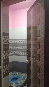 Bathroom Image of 1500 Sq.ft 1 RK Duplex for rent in Narasimhanaickenpalayam Coimbatore for Rs. 6000