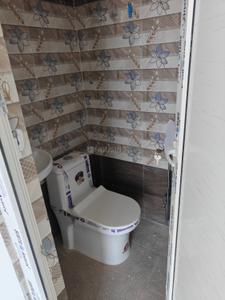 Bathroom Image of 700 Sq.ft 2 BHK Apartment / Flat for sale in Mahmoorganj Varanasi for Rs. 4200000