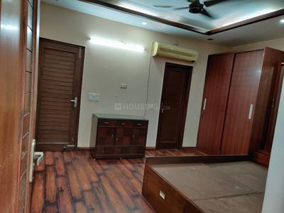 Bedroom Image of 1800 Sq.ft 3 BHK Builder Floor for rent in Naraina New Delhi for Rs. 50000