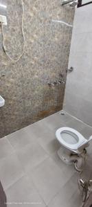 Bathroom Image of 4500 Sq.ft 4 BHK Builder Floor for rent in Palm Ardee City 4, Sector 52 Gurgaon for Rs. 42000