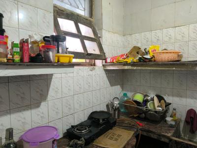 Kitchen Image of 1500 Sq.ft 1 BHK Builder Floor for rent in Sector 28 Faridabad for Rs. 22000