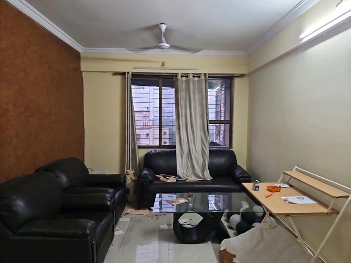 Mount Everest Living Room 1