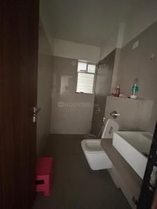 Bathroom Image of 1300 Sq.ft 3 BHK Apartment / Flat for rent in Rucha Stature, Nanded Pune for Rs. 35000