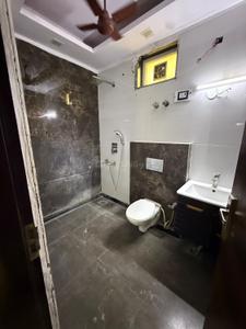 Image of 1450 Sq.ft 3 BHK Builder Floor for rent in Rajouri Garden, New Delhi for Rs. 40000