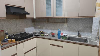 Kitchen Image of 800 Sq.ft 2.5 BHK Apartment / Flat for sale in Pigeon Spring Meadows, Noida Extension Greater Noida for Rs. 9000000