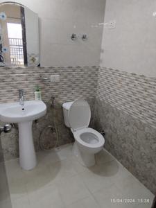 Bathroom Image of 1063 Sq.ft 3 BHK Apartment / Flat for sale in Jaypee Kosmos, Sector 134 Noida for Rs. 11000000