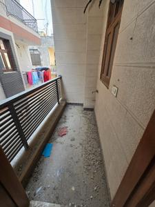 Balcony Image of 950 Sq.ft 3 BHK Builder Floor for sale in Laxmi Nagar New Delhi for Rs. 13500000
