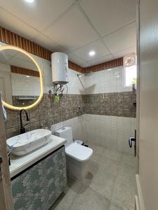 Bathroom Image of 1000 Sq.ft 2 BHK Apartment / Flat for sale in MRG The Balcony, Sector 93 Gurgaon for Rs. 7350000
