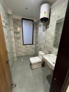 Bathroom Image of 650 Sq.ft 1 BHK Apartment / Flat for rent in DSR GVK Skycity, Somajiguda Hyderabad for Rs. 14000