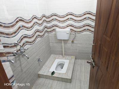 Bathroom Image of 1250 Sq.ft 3 BHK Villa for sale in Gomti Nagar Lucknow for Rs. 7000000