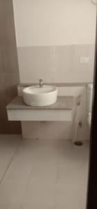 Bathroom Image of 1685 Sq.ft 3 BHK Apartment / Flat for rent in Assotech Blith, Sector 99 Gurgaon for Rs. 40000