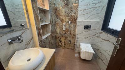 Bathroom Image of 2588 Sq.ft 3 BHK Builder Floor for rent in Sector 46 Gurgaon for Rs. 65000