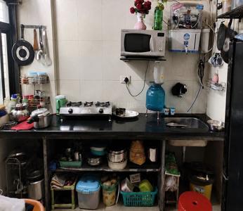 Kitchen Image of 570 Sq.ft 2 BHK Apartment / Flat for sale in Thane West Thane for Rs. 8000000