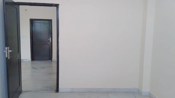 Huda plot sector 57 Bedroom 1