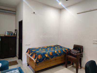 Bedroom Image of 1000 Sq.ft 2.5 BHK Builder Floor for rent in Sector 6 Gurgaon for Rs. 16000