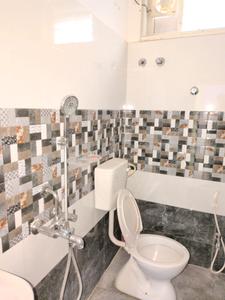 Common Bathroom Image of 1400 Sq.ft 3 BHK Apartment / Flat for sale in Dr A S Rao Nagar Colony Secunderabad for Rs. 8000000