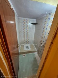 Bathroom Image of 650 Sq.ft 1 BHK Builder Floor for rent in Kharadi Pune for Rs. 12000