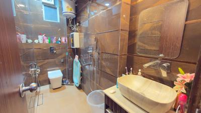 Image of 1450 Sq.ft 4 BHK Builder Floor for sale in Mayur Vihar Phase 1, New Delhi for Rs. 14500000