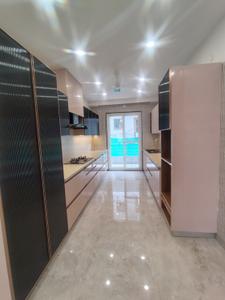Kitchen Image of 3878 Sq.ft 4 BHK Builder Floor for sale in Sector 10A Gurgaon for Rs. 33000000