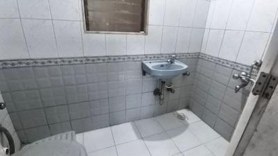 Bathroom Image of 603 Sq.ft 1 BHK Apartment / Flat for sale in ACME Complex, Goregaon West Mumbai for Rs. 12600000