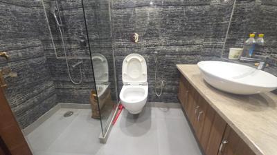 Image of 1650 Sq.ft 3 BHK Builder Floor for sale in Patel Nagar, New Delhi for Rs. 43500000