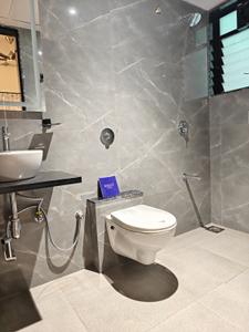 Bathroom Image of 1413 Sq.ft 3 BHK Apartment / Flat for sale in Redision Royal, Kondhwa Pune for Rs. 11000000