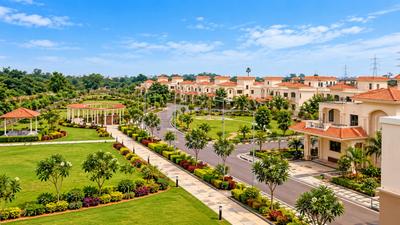 Image of 4400 Sq.ft 5 BHK Villa for sale in Narsingi, Hyderabad for Rs. 150000000