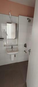 Bathroom Image of 1065 Sq.ft 2 BHK Apartment / Flat for sale in Rustomjee Urbania, Thane West Thane for Rs. 15500000