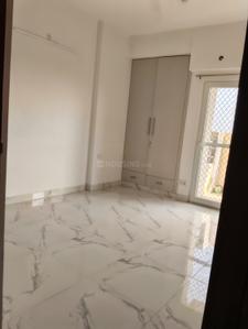 Bedroom Image of 1700 Sq.ft 3 BHK Apartment / Flat for rent in Purvanchal Royal City Phase 2, Chi V Greater Noida for Rs. 35000