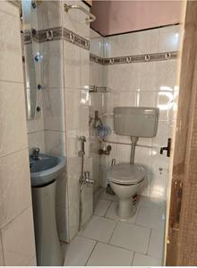 Bathroom Image of 1100 Sq.ft 2 BHK Apartment / Flat for sale in Kachiguda Hyderabad for Rs. 7000000
