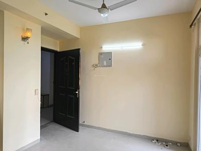 Living Room Image of 942 Sq.ft 2 BHK Apartment / Flat for rent in Rishabh Cloud 9 Towers, Vaishali Ghaziabad for Rs. 34000