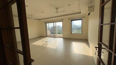 Balcony Image of 4400 Sq.ft 4 BHK Builder Floor for rent in DLF Alameda, Sector 73 Gurgaon for Rs. 135000