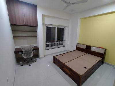 Bedroom Image of 2510 Sq.ft 3.5 BHK Apartment / Flat for rent in Adani Water Lily, Shantigram Ahmedabad for Rs. 75000