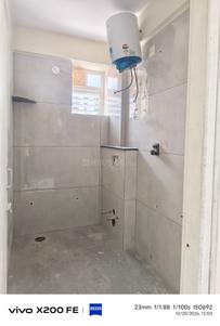 Bathroom Image of 750 Sq.ft 1 BHK Apartment / Flat for rent in Kaggadasapura Bengaluru for Rs. 30000