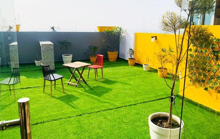 Balcony Image of HERITAGE PG-EXPERIENCE LUXURY STAY in Indirapuram, Ghaziabad