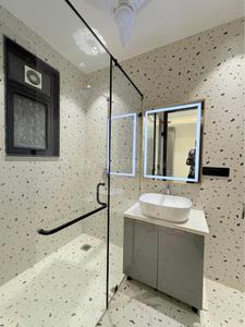 Bathroom Image of 1850 Sq.ft 3 BHK Builder Floor for rent in Kirti Nagar New Delhi for Rs. 65000