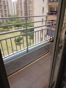 Balcony Image of 1250 Sq.ft 3 BHK Apartment / Flat for rent in Jaypee Kosmos, Sector 134 Noida for Rs. 37000