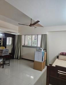 Bedroom Image of 950 Sq.ft 2 BHK Apartment / Flat for sale in Dadar East Mumbai for Rs. 50000000